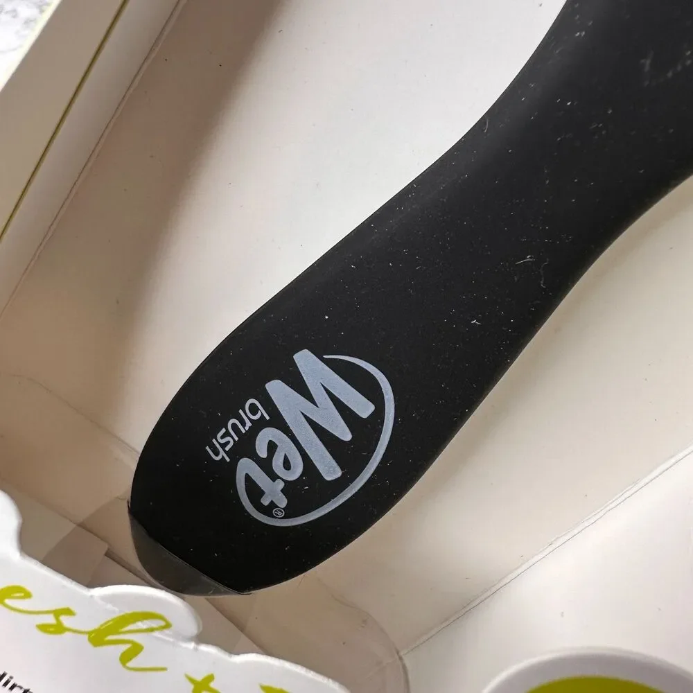 Wet Brush Paddle Detangler